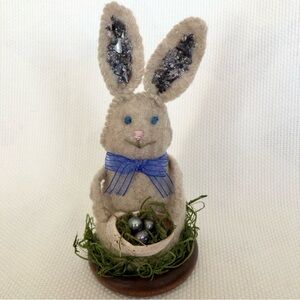 Hand-sewn Felt Bunny with bow and slipper shell basket with with pearls-